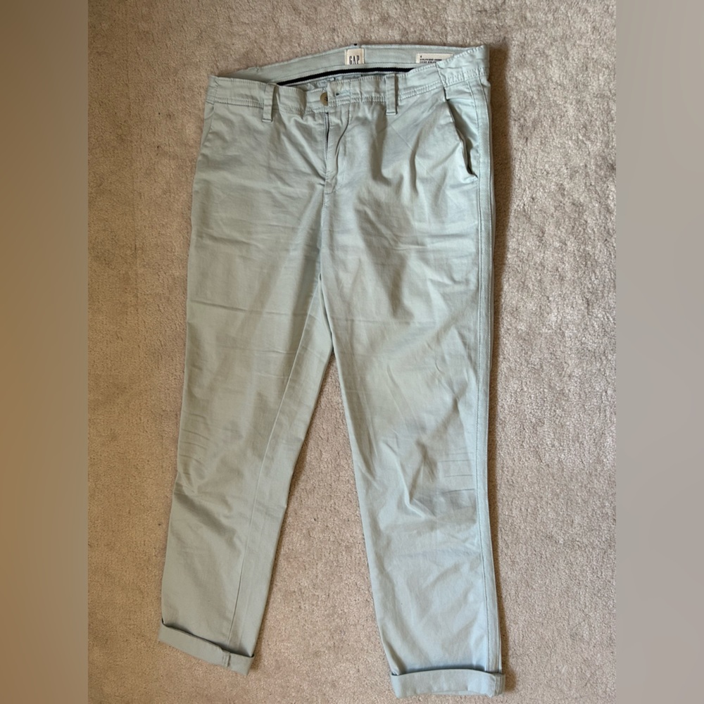 EUC GAP light blue “girlfriend chino” mid rise cotton pants